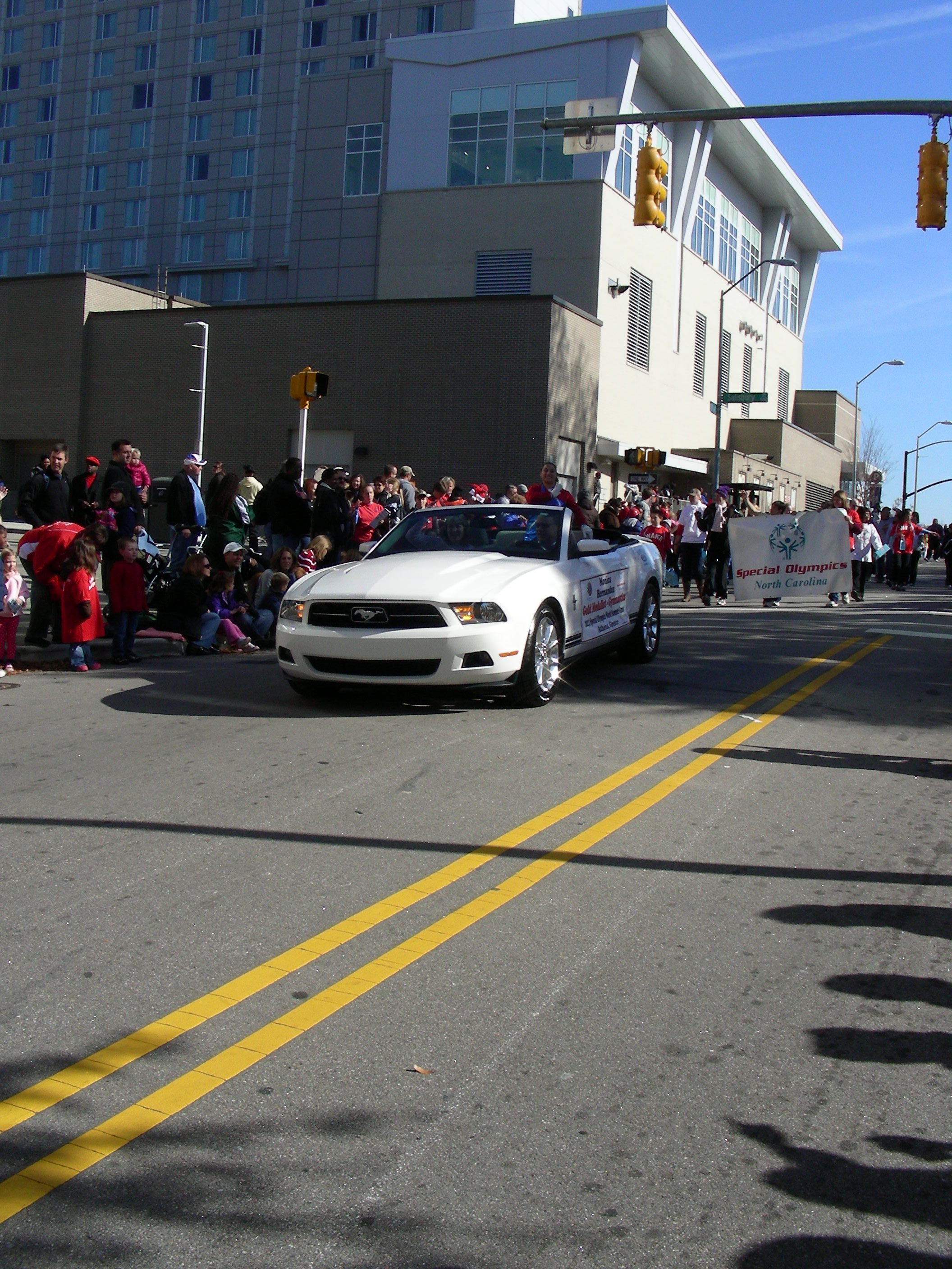 ./2011/Raleigh Christmas Parade/VDSCN8433.JPG
